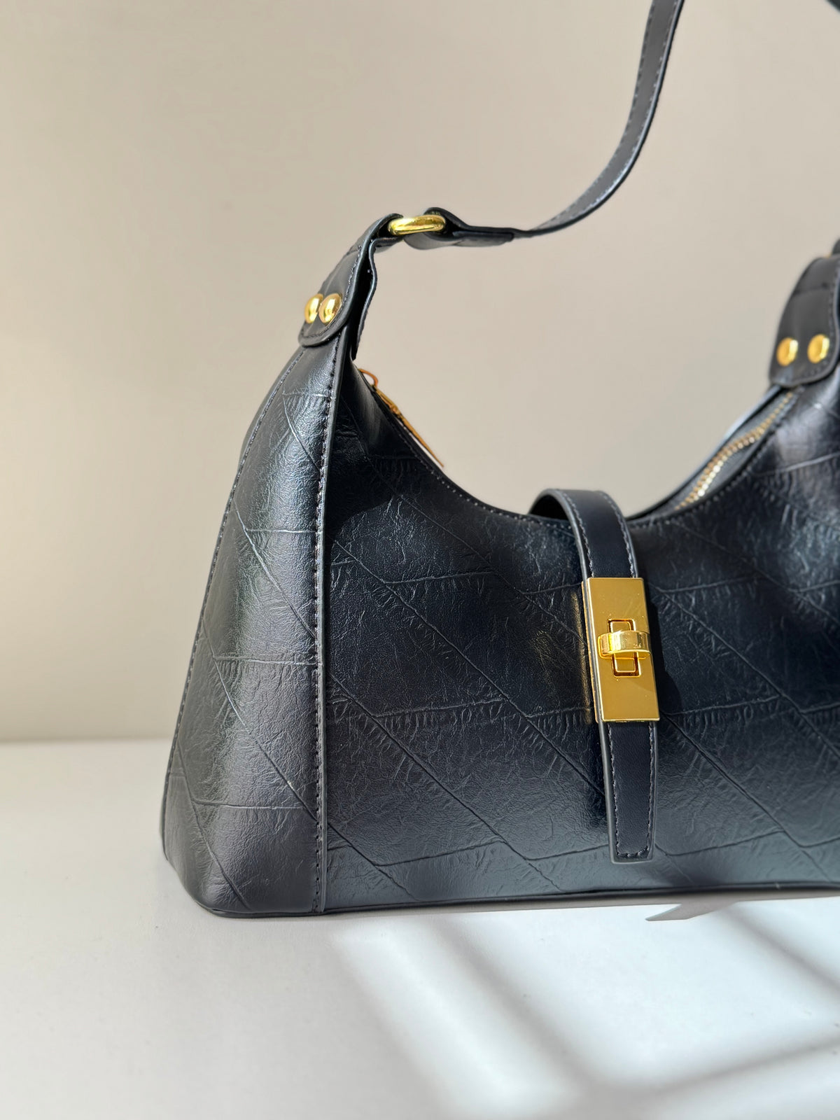 one-shoulder underarm bag