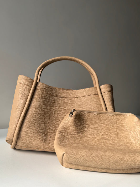 Lychee pattern tote bag
